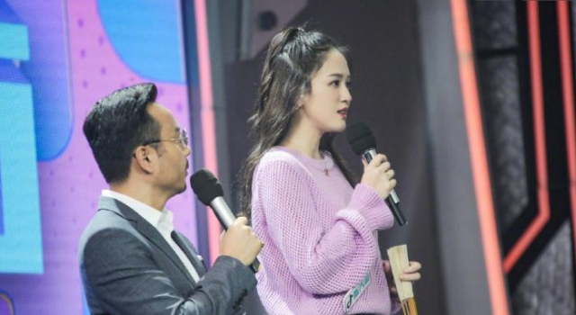 官鸿表白偶像陈乔恩现场落泪 这才是正能量偶像的力量