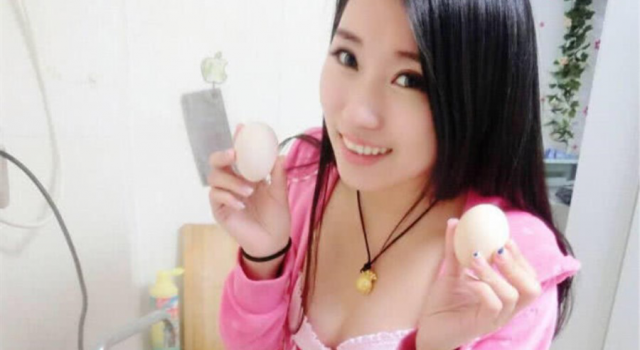 张丹峰经纪人毕滢生活照曝光，小女生偏爱性感风