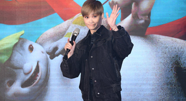 节目直播事故李宇春险被强吻 明日之子向李宇春致歉