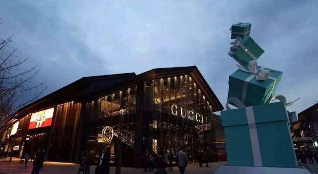 古驰炮轰阿里京东 京东上的古驰自营店卖的是正品吗？