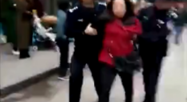 重庆幼儿园事件是怎么回事?幼童无辜招谁惹谁了?