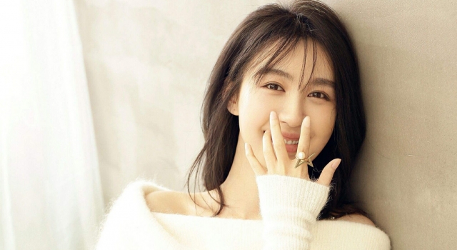 李菲儿想把龙虾放了惹争议 涵哥为阻拦斗智斗勇
