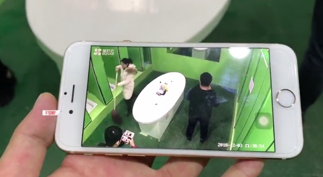 教培公厕装摄像怎么回事？不顾隐私公然装在厕所里？