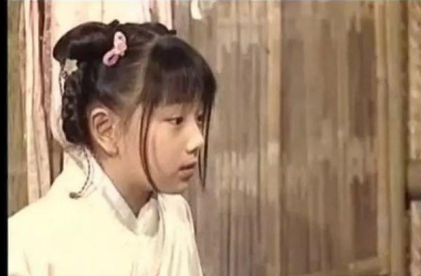 还珠格格中的“小鸽子”扮演者出家 祝福她！