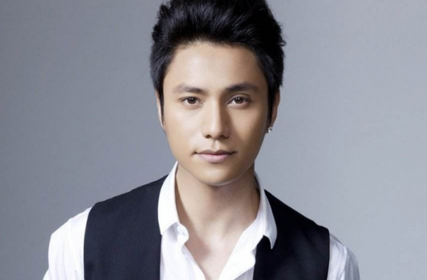 陈坤回应叫错名字 我也尴尬笑了 生活之美 在于巧合