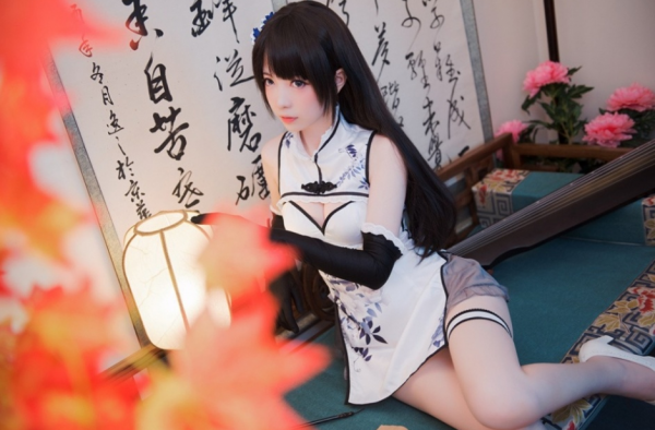 女人最性感的七个动作！让男人沉迷其中无法自拔。