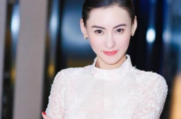 柏芝北京过情人节 神秘男子以声入镜 是小王子生父吗？