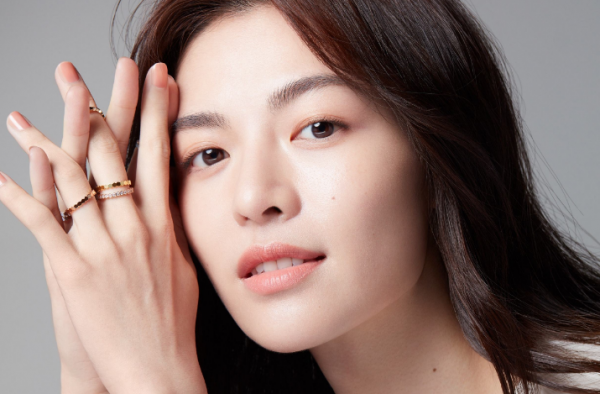 钟楚曦方否认打Angelababy 钟楚曦再次无辜被黑！