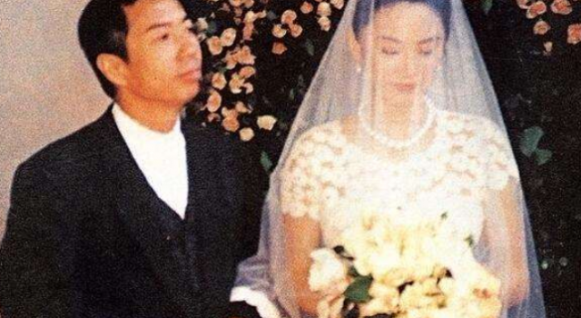 林青霞否认离婚 自曝家庭和睦美满 婚变一说子虚乌有
