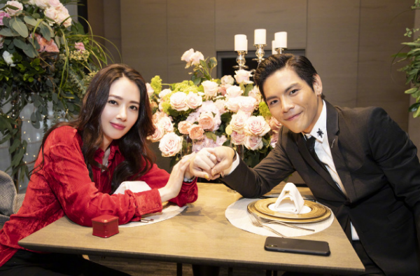 向佐求婚郭碧婷 嫁入豪门？向佐郭碧婷什么时候结婚？