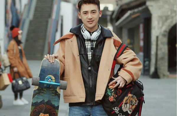 展现自我的时尚魅力 从一身得体的男士服装开始吧
