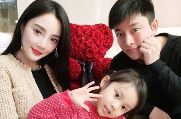 贾乃亮李小璐离婚协议假的 已经分居 离婚或许被实锤