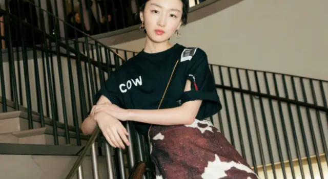 周冬雨被调侃长得像臧狐 适合演妲己 亲自回应很周冬雨