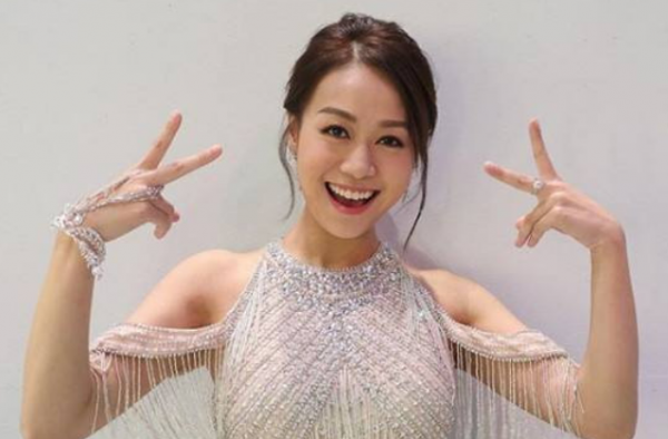 黄心颖风波后现身 媒体围攻机场 黄心颖仓皇出逃