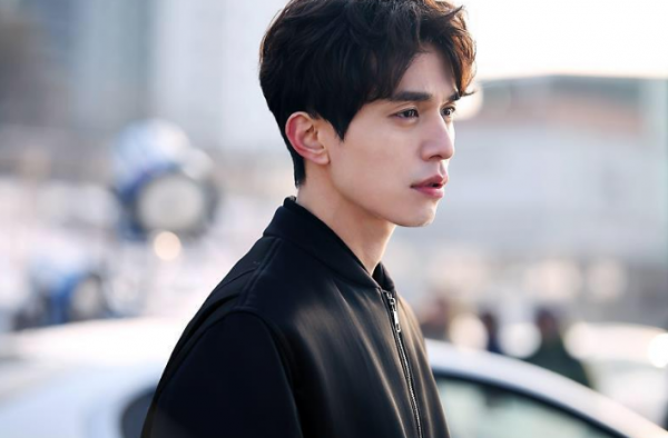 李栋旭也胖过 女神也为其倾倒 李栋旭竟然40岁了！