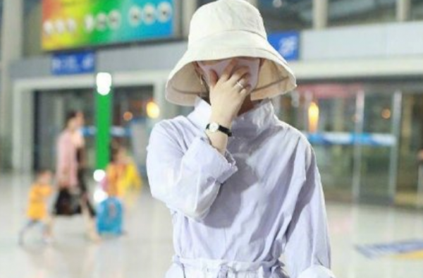 赵丽颖产后现身 恢复苗条身材 赵丽颖准备复出了？