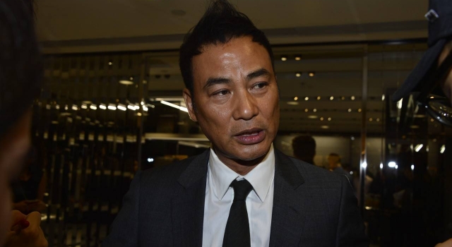 任达华伤后复出首度公开亮相 现身广州发布会状态不错