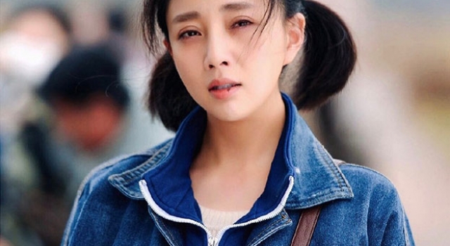 殷桃谈女演员少女感 疑似内涵唐嫣 网友：搞事情？
