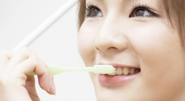 怎么选择牙膏 想要一口洁白牙齿 就别再乱用牙膏了