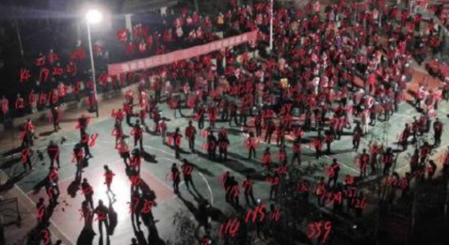 湖北孝感回应100人在小区聚集 物业公司并非都安好心的