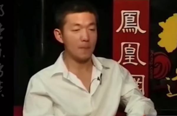 邢佳栋 绑匪认证颜值 本人也证实 网友：好看是了不起