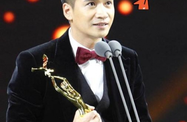 金鹰视帝沦为男N号，＂千古一帝＂到＂傲娇公主＂，他经历了什么