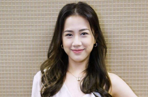 72岁汪明荃也爱恶作剧？大夸港姐选手有冠军相后，又假装失忆