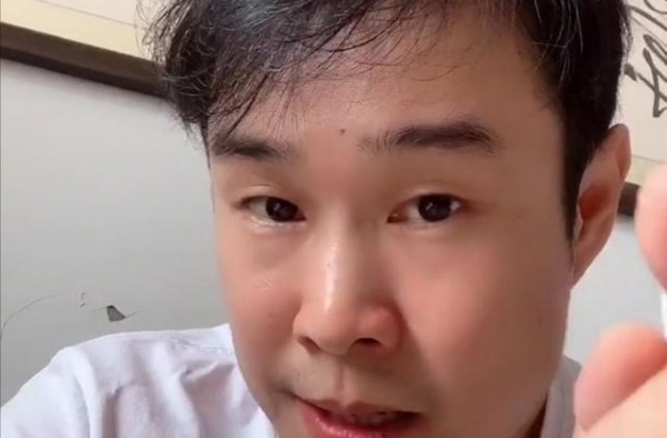 焦虑粉丝掉的太多？39岁小沈阳发量稀疏，曾因压力大不敢碰小品