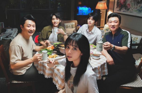 《以家人之名》高开“乱”走！妹妹变嫂子，闺蜜感情线也乱了套