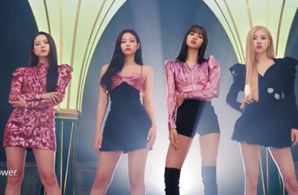 blackpink吧发博翻车，发博与粉墨不相干，丢人丢到圈外