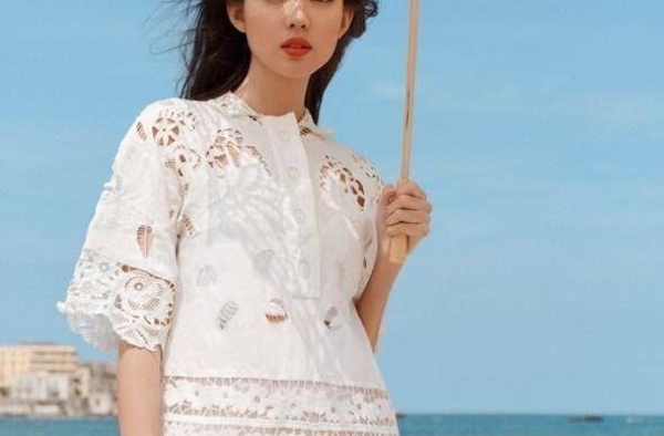 影视演员张梓琳，模特出身，身材真好