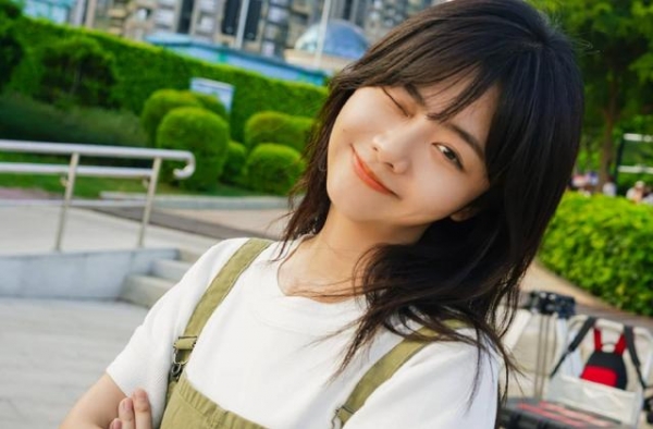 谭松韵现身法院处理母亲被撞案，请来王宝强离婚案律师为母亲申诉