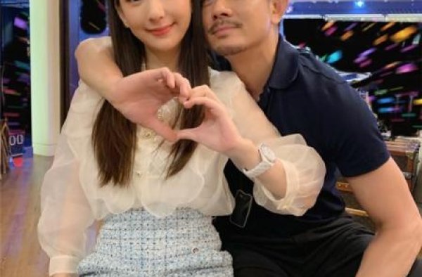 方媛懒理谣言 与郭富城甜蜜同框力破婚变传闻