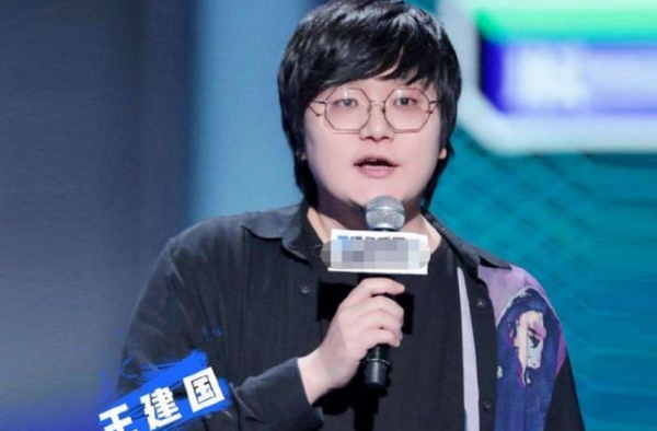 李雪琴真的和王建国在一起了？知情人爆料：两人决赛全程撒狗粮