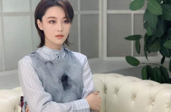 张馨予婚后变“拼命三娘”，看到何捷工资单，瞬间懂了
