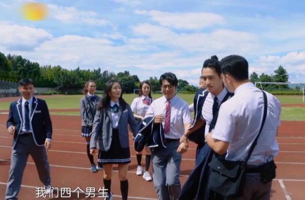丈夫团集体对谢娜表白，镜头拍下妻子们的反应，有无吃醋一目了然