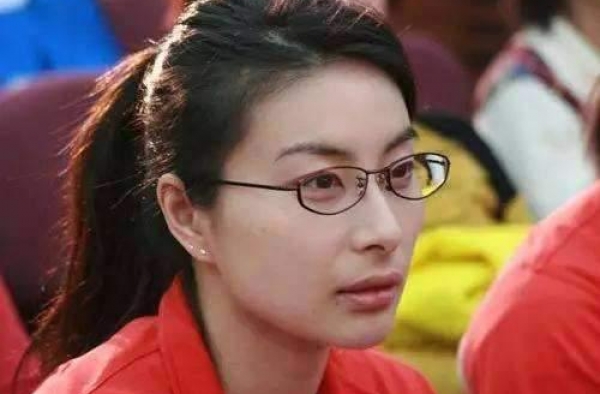 最美豪门婆婆朱玲玲：抛弃负心汉，知命之年嫁给了爱情