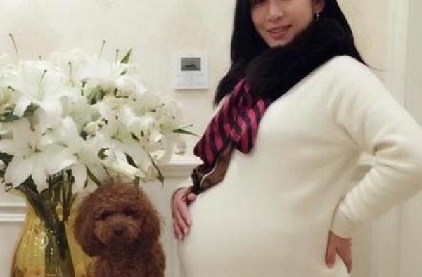 影后秦海璐生活美满，唯一不足就是儿子天生巨婴，如今状态如何