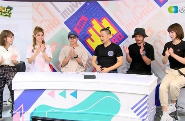 KID、坤达忍痛出席《木曜4》直播全程沉默 邰智源：辛苦了