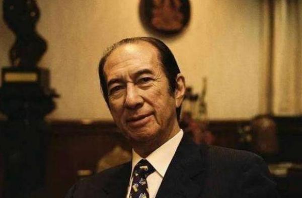 何鸿燊分家的隐形赢家，从不参与家中生意，却获得一栋30亿豪宅