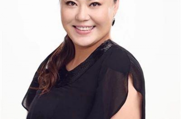 曾又胖又丑的李菁菁美出新高度，二婚嫁小鲜肉再次遭遇离异