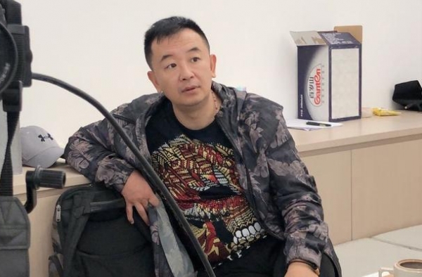 黄海波开演员培训班，合伙人之一曾是春晚女笑星，后因抑郁症退圈