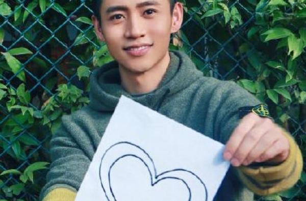 魏晨商演歌唱被主办方针对，现场关麦要求他假唱，他的回应来了