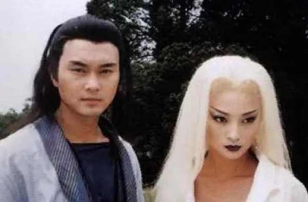《白发魔女》主演都怎么样了？慕容冲跨界当校长，何萼华自杀离世