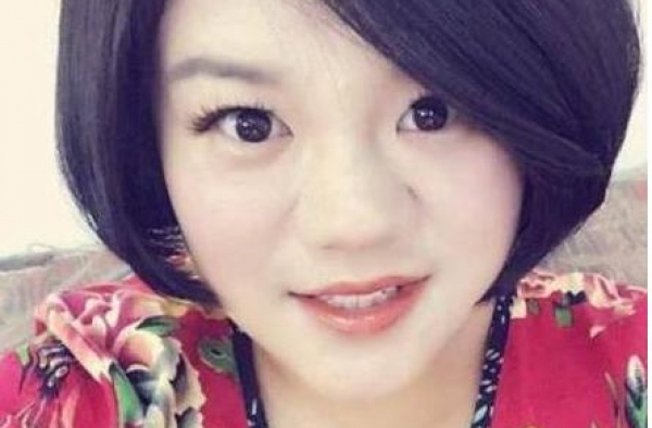 因星光大道扬名的“山楂妹”张月乔，成名后谢绝认亲只爱养父母