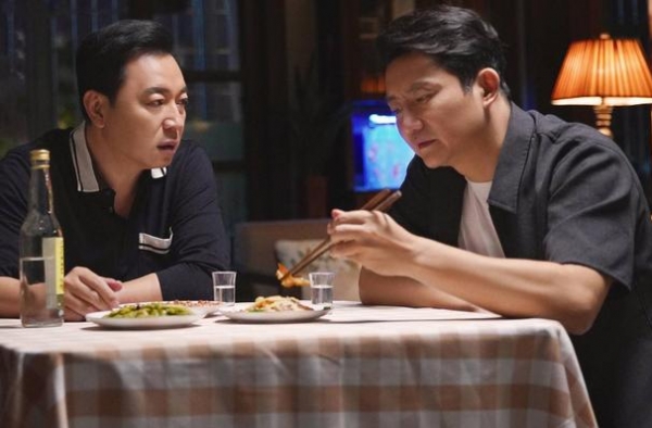老戏骨张晞临，婚后变“妻管严”，52岁老来得子，成人生赢家