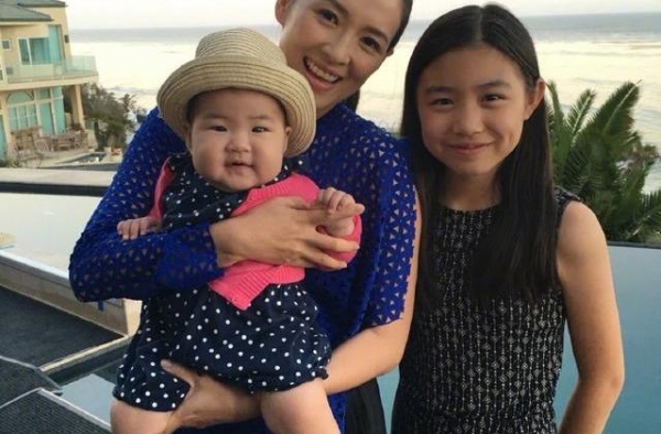 章子怡自称散养二胎儿子，用醒醒的旧物超节俭，还公布儿子乳名
