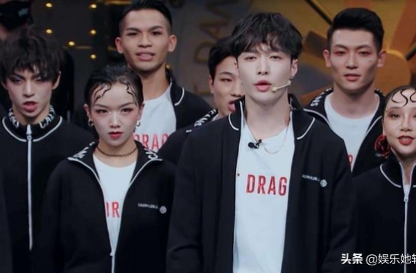 王嘉尔被王一博“坑”了！应激反应太上头，抢香菜之仇终于报了