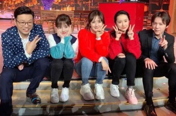 女星为啥都不想和鞠婧祎合影，看最后一张照片你就懂了，太形象