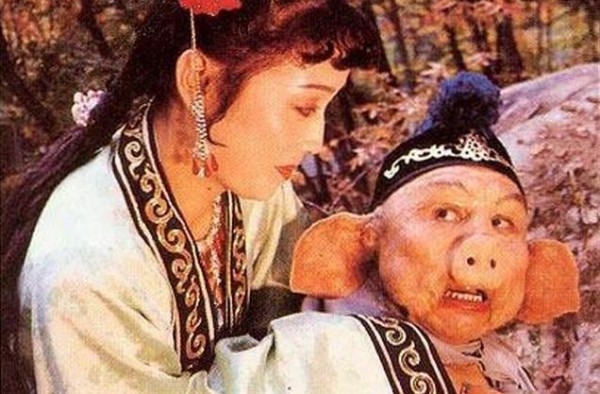 英雄难过美人关！剧中猪八戒、宋江、曹操统统拜倒魏慧丽石榴裙下